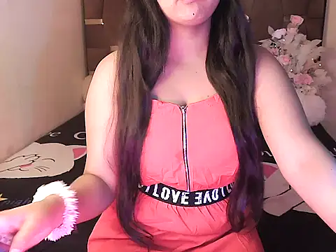 Snapshot of megancatluna chatting on September 19, 5:53 am megancatluna online show from September 19, 5:53 am