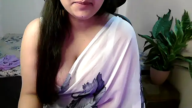 Snapshot of megancatluna chatting on February 25, 12:59 pm megancatluna online show from February 25, 12:59 pm