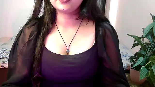 Snapshot of megancatluna chatting on March 6, 6:32 am megancatluna online show from March 6, 6:32 am