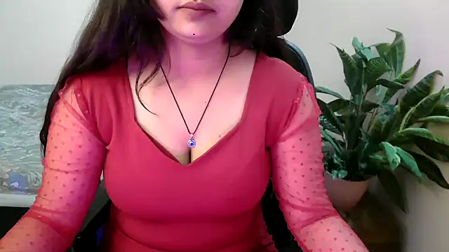 Snapshot of megancatluna chatting on March 8, 6:17 am megancatluna online show from March 8, 6:17 am