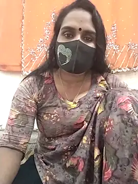 Snapshot of Mitila-3232 chatting on February 23, 10:17 am Mitila-3232 online show from February 23, 10:17 am