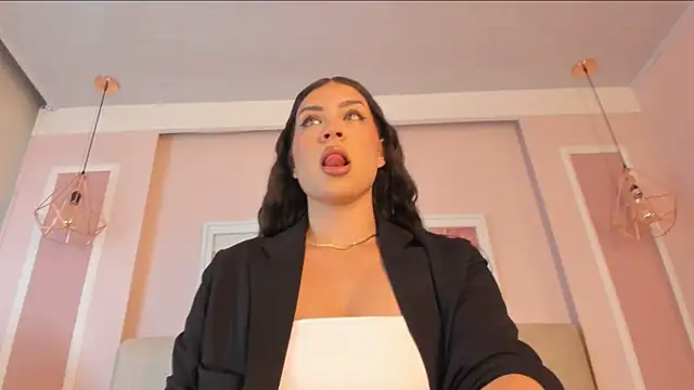 Snapshot of Annie_rhoades chatting on March 3, 12:55 pm Annie rhoades online show from March 3, 12:55 pm