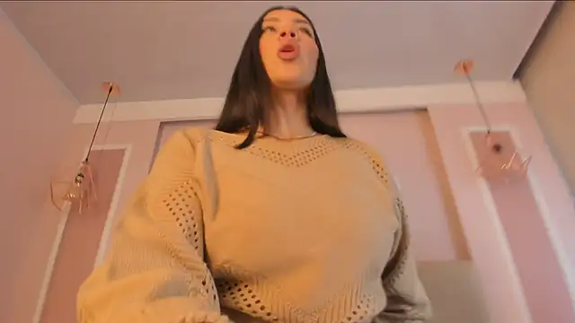 Snapshot of Annie_rhoades chatting on March 7, 12:57 pm Annie rhoades online show from March 7, 12:57 pm