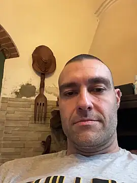 Snapshot of Jackcazzone_82 chatting on February 24, 1:42 pm Jackcazzone 82 online show from February 24, 1:42 pm