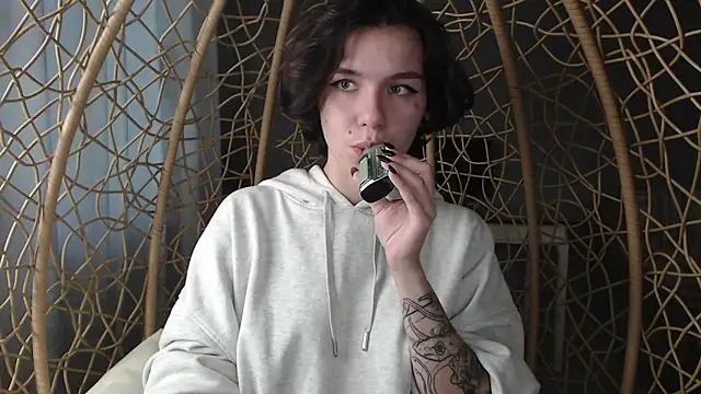 Snapshot of Anna-Sun chatting on October 1, 3:29 pm Anna-Sun online show from October 1, 3:29 pm