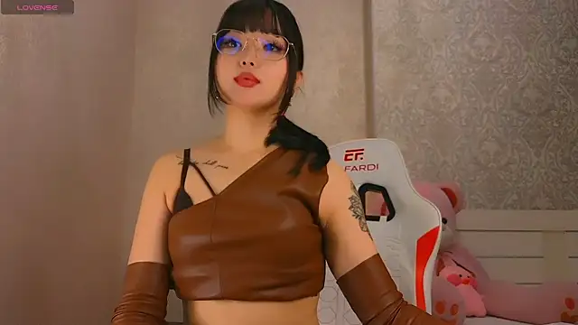 Demonic Angel  online show from April 30, 4:13 pm