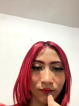 Snapshot of Dulce-sexy chatting on October 9, 9:13 pm Dulce-sexy online show from October 9, 9:13 pm