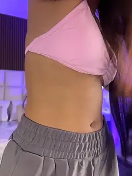 MelanieHillss online show from May 6, 4:08 am