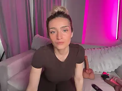 meggsworld online show from May 3, 12:55 pm