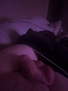 imsmall22 online show from October 2, 12:28 am