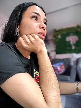 Snapshot of Naatalia chatting on December 22, 4:04 pm Naatalia online show from December 22, 4:04 pm