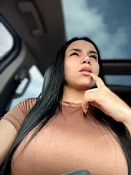 Snapshot of Naatalia chatting on January 8, 8:11 pm Naatalia online show from January 8, 8:11 pm