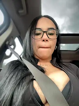 Snapshot of Naatalia chatting on February 6, 9:18 pm Naatalia online show from February 6, 9:18 pm