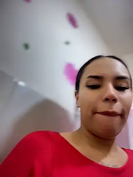 Naatalia online show from May 6, 7:52 pm