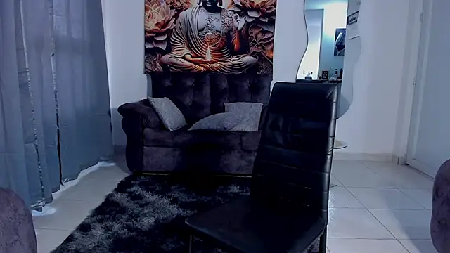 Snapshot of Valentino_Dosantos_ chatting on March 20, 3:14 pm Valentino Dosantos online show from March 20, 3:14 pm