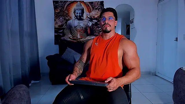 Snapshot of Valentino_Dosantos_ chatting on September 16, 8:54 pm Valentino Dosantos online show from September 16, 8:54 pm