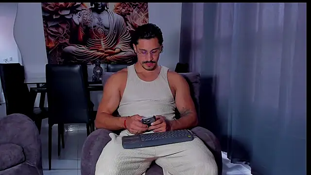 Valentino Dosantos  online show from February 10, 8:13 pm