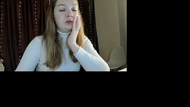 Snapshot of GeorginaCleverley chatting on March 2, 6:05 am GeorginaCleverley online show from March 2, 6:05 am