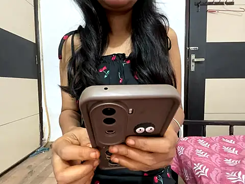 aliya bhatt online show from October 28, 4:42 pm