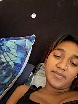 Snapshot of indianpink_lips chatting on July 8, 8:41 am indianpink lips online show from July 8, 8:41 am