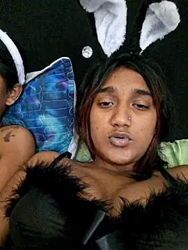 Snapshot of indianpink_lips chatting on July 11, 11:35 am indianpink lips online show from July 11, 11:35 am