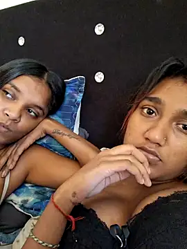 Snapshot of indianpink_lips chatting on July 12, 8:05 am indianpink lips online show from July 12, 8:05 am