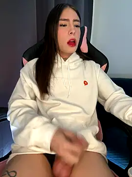 candycami19 online show from September 28, 4:45 pm