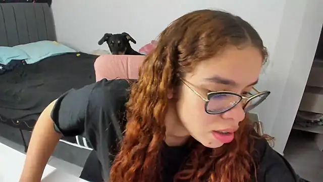 Greciaruiz  online show from October 5, 12:09 am