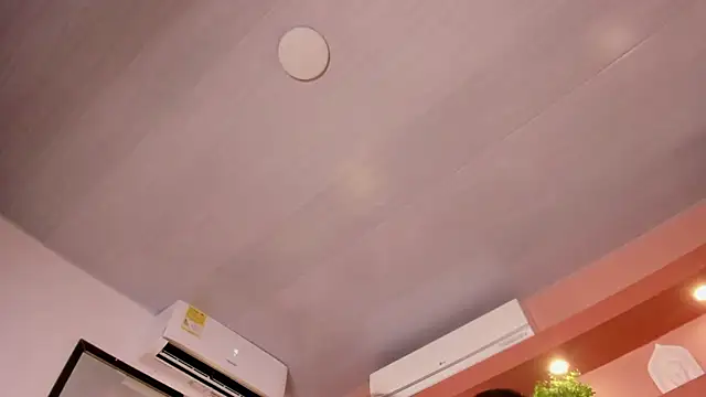 Snapshot of SofiaBennett_ chatting on April 29, 5:30 pm SofiaBennett online show from April 29, 5:30 pm