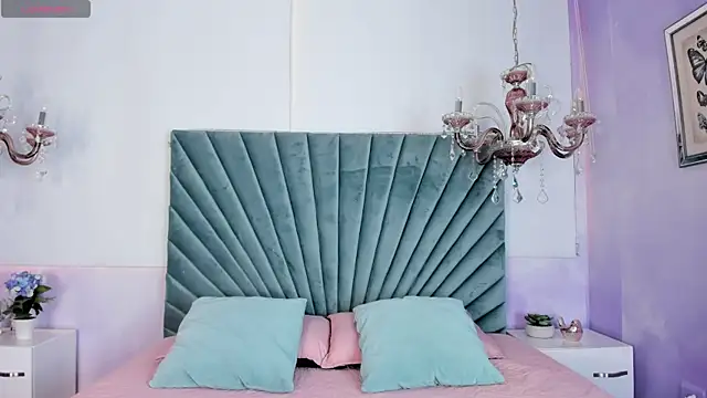 Natty roberts  online show from March 14, 8:17 pm