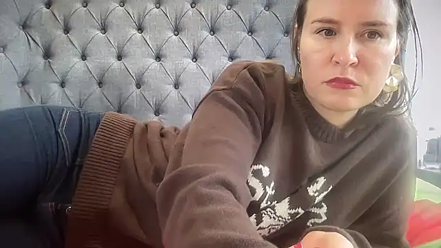 eatmypie69 online show from January 19, 10:08 am