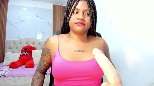 ZahraRose online show from February 5, 8:13 pm