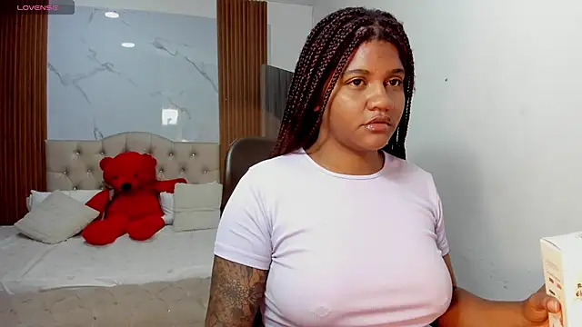 Snapshot of ZahraRose chatting on March 12, 11:38 am ZahraRose online show from March 12, 11:38 am