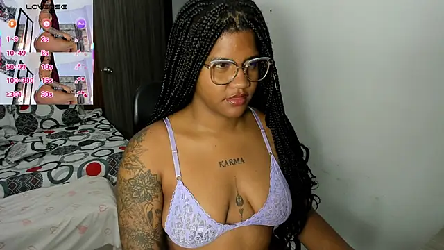 ZahraRose online show from May 20, 11:05 am