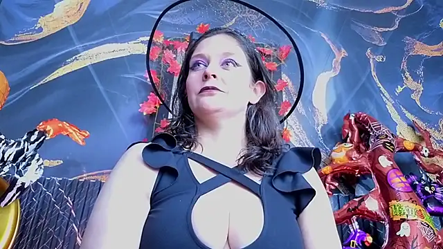 Snapshot of AmandaKovich chatting on October 30, 7:36 pm AmandaKovich online show from October 30, 7:36 pm