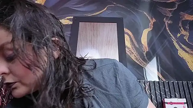 Snapshot of AmandaKovich chatting on November 7, 7:14 pm AmandaKovich online show from November 7, 7:14 pm