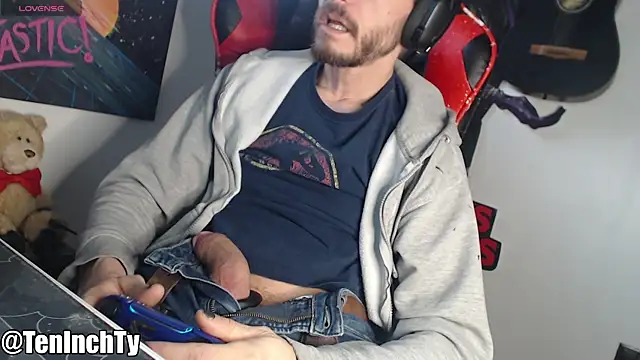 teninchty online show from December 3, 4:38 pm