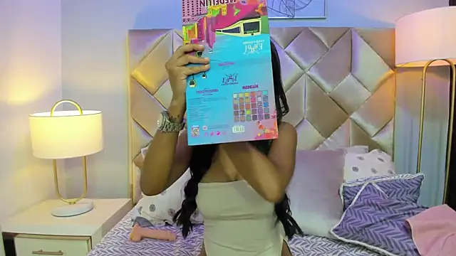 JasmineRoss 1 online show from March 11, 1:16 am