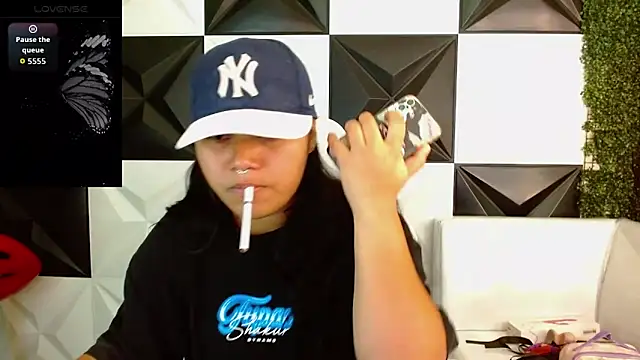 Snapshot of melany_rouse18 chatting on February 19, 2:07 am melany rouse18 online show from February 19, 2:07 am