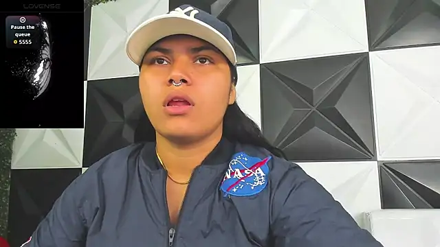 Snapshot of melany_rouse18 chatting on February 20, 1:13 am melany rouse18 online show from February 20, 1:13 am