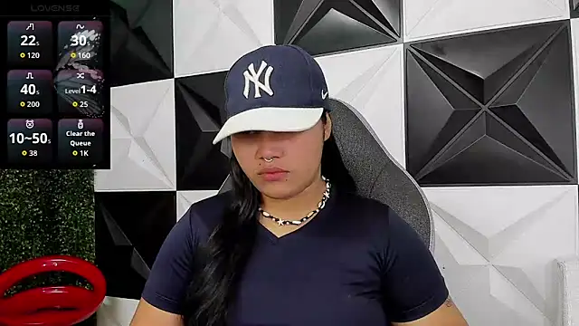 Snapshot of melany_rouse18 chatting on March 17, 12:37 am melany rouse18 online show from March 17, 12:37 am