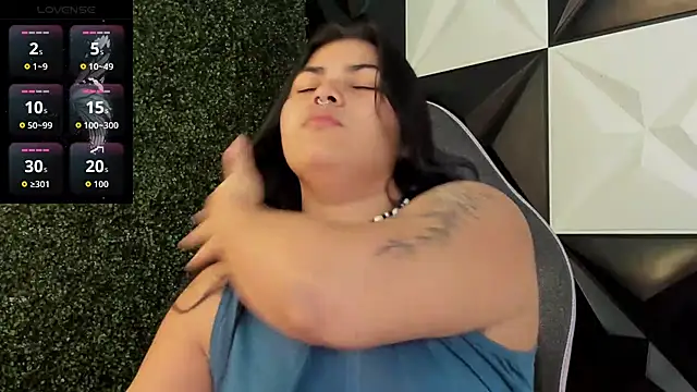 Snapshot of melany_rouse18 chatting on March 27, 4:07 am melany rouse18 online show from March 27, 4:07 am