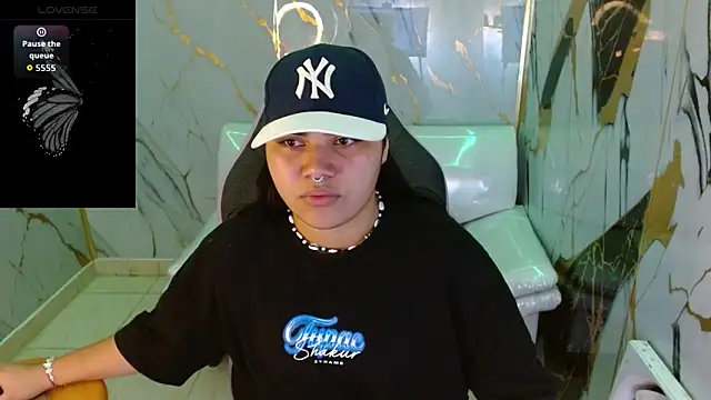 Snapshot of melany_rouse18 chatting on March 29, 3:34 pm melany rouse18 online show from March 29, 3:34 pm