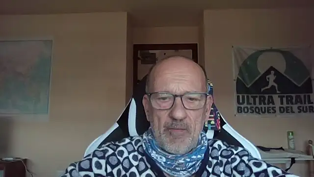 llopaco online show from January 15, 1:05 pm