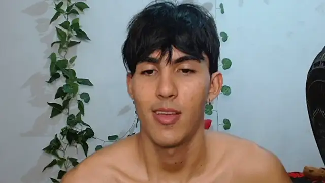 neithanzynxx online show from February 23, 10:31 pm