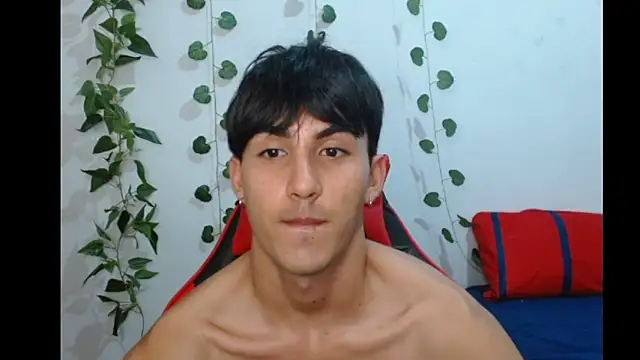 neithanzynxx online show from February 28, 7:25 pm