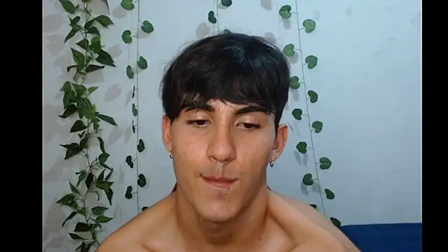 neithanzynxx online show from March 4, 10:49 pm