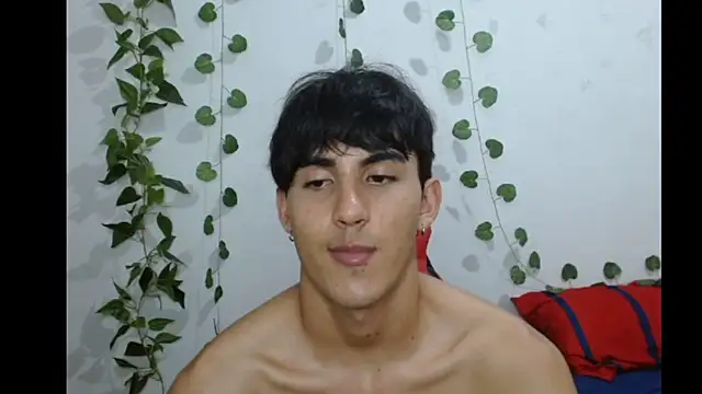 neithanzynxx online show from March 5, 10:43 pm