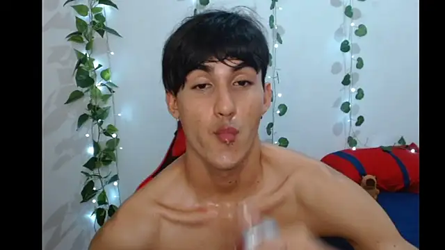 neithanzynxx online show from March 8, 10:56 pm