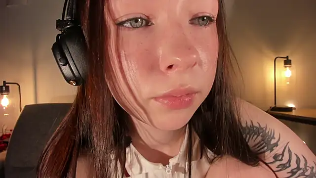 Snapshot of Sindy_Juxx chatting on March 19, 4:22 pm Sindy Juxx online show from March 19, 4:22 pm